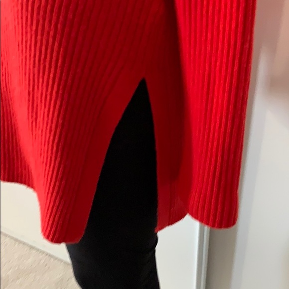 Anthropologie sweater with V neck - Picture 2 of 6